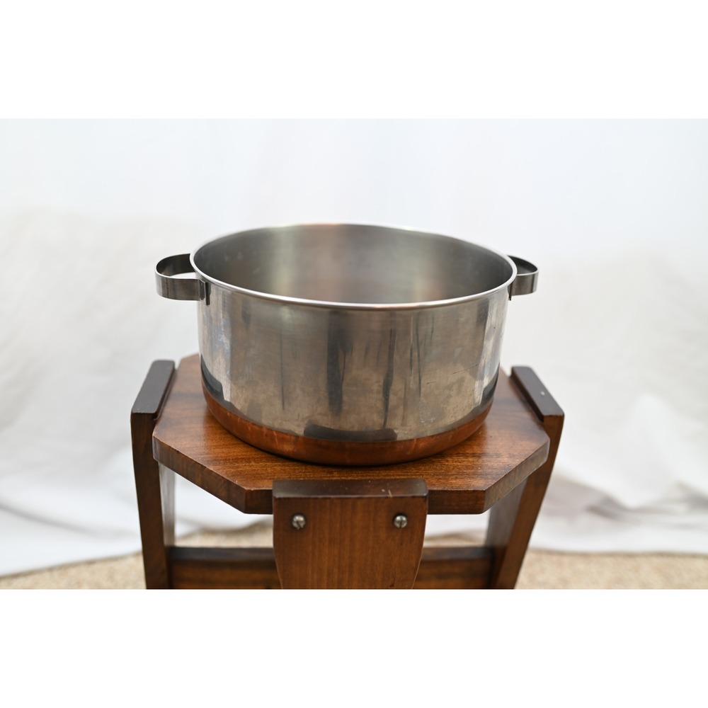 Revere Ware Copper Clad Bottom Stainless Steel Stock Pot 9.25 Inch Wide No Lid